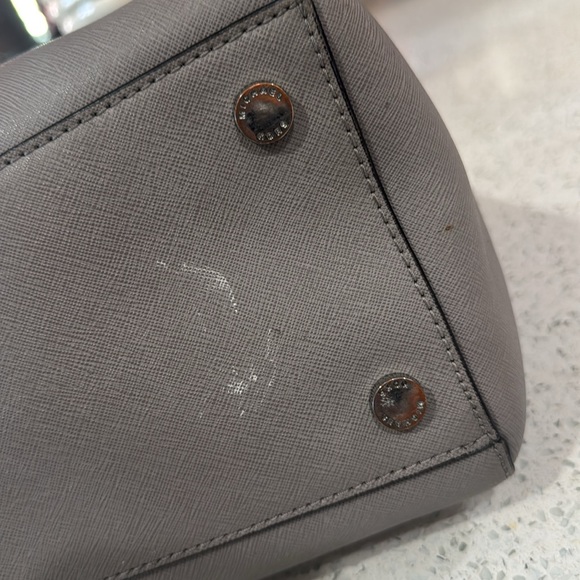 🩶Michael Kors Ciara Pearl Gray - Picture 9 of 11